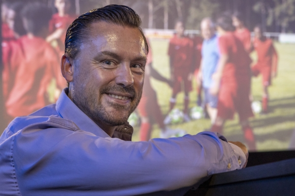 Regisseur Julian Wildgruber (© Jörg Reuther)